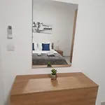 Centre Point Comfort 아파트