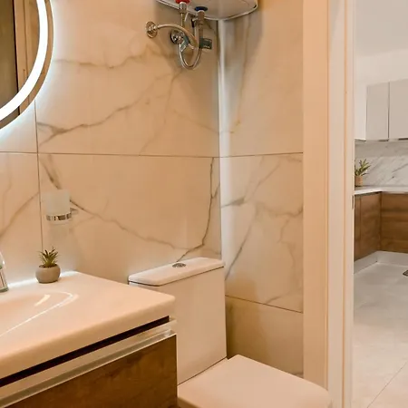 Comfort & Modern Sea-view 3 Bdr - Happy Apartment