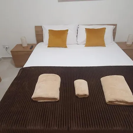 Centre Point Comfort Apartment